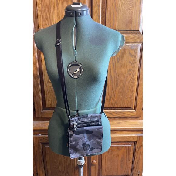 Kipling Camo Fog Eldorado Gray Black Crossbody Travel Bag - Picture 2 of 13